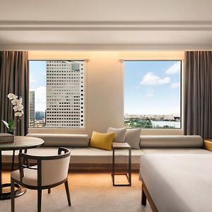 Grand Deluxe King Room