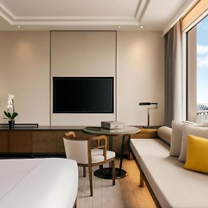 Premium King Room